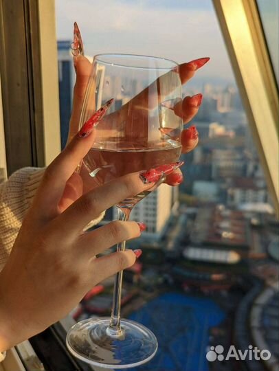 Наращивание ногтей / Маникюр