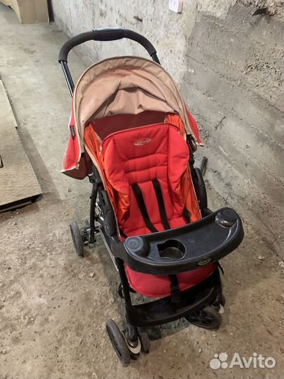 Прогулочная коляска