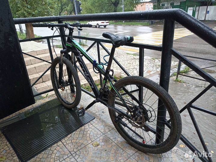 Велосипед спортивный колёса 26