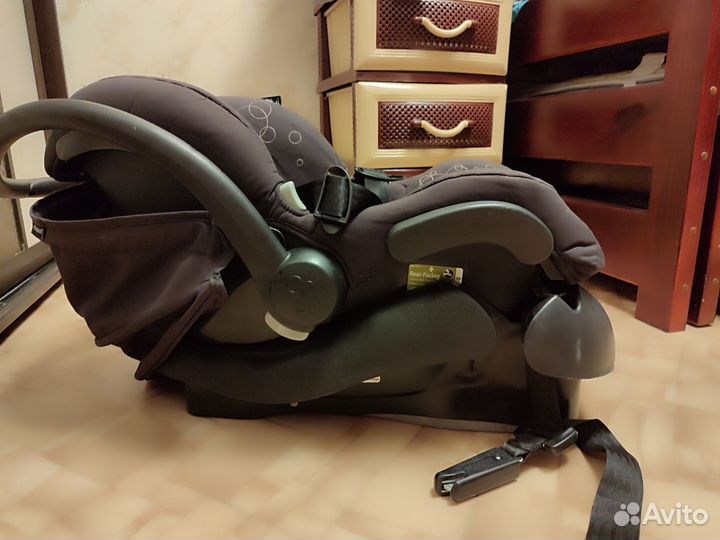 Автолюлька maxi cosi с базой isofix