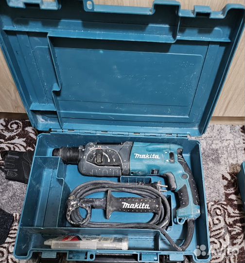 Перфоратор makita HR 2470 бу