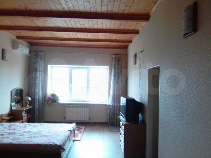 Коттедж 285 м² на участке 10 сот.