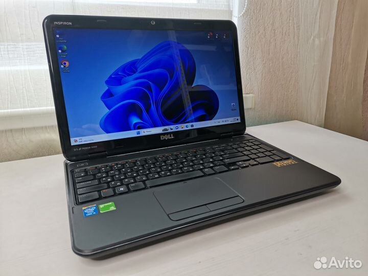 Dell Premium/ i5 2410M/GT 525M/SSD/RAM 8GB