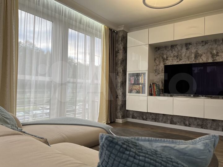 2-к. квартира, 69 м², 2/4 эт.