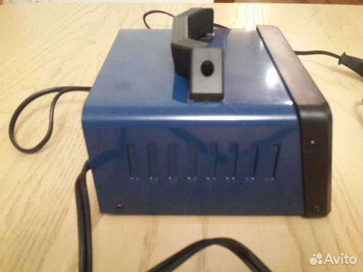 Зарядное автомобильное