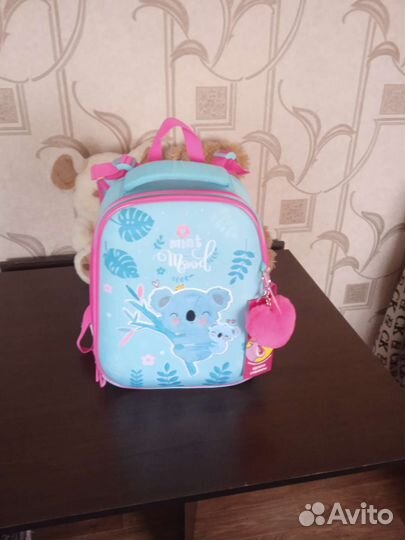 Продам ранец для девочки