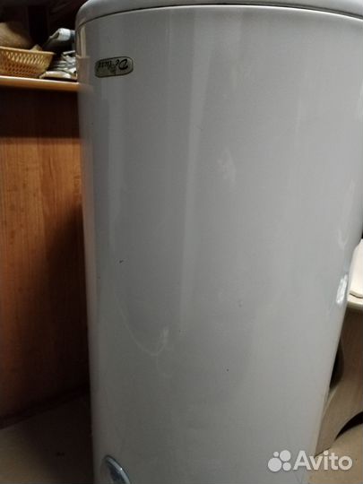 Водонагреватель 100 литров