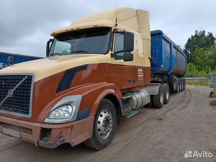 Volvo VN, 2003