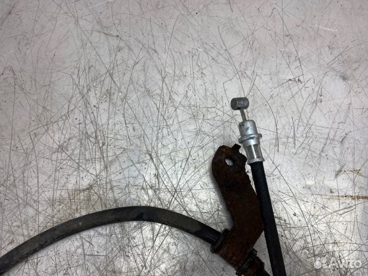 Трос стояночного тормоза правый Hyundai Sonata Nf