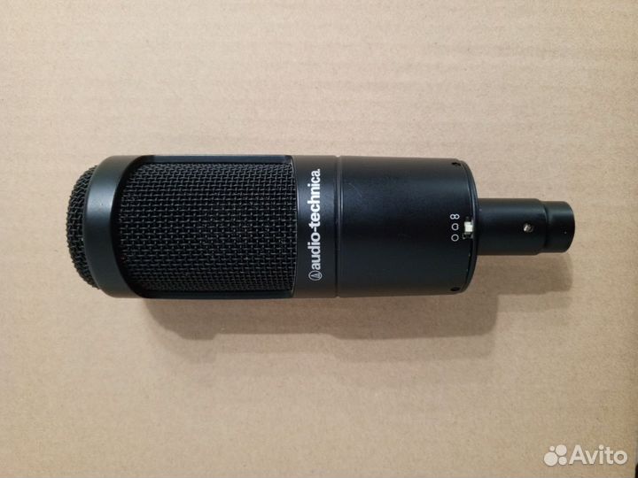 Студийный микрофон AT 2050