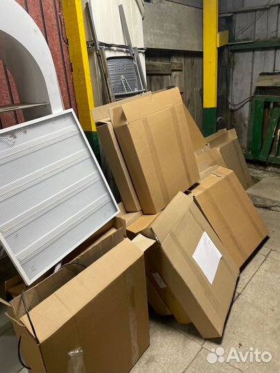 Светильник потолочный светодиодный б/у