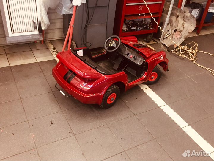 Детский электромобиль