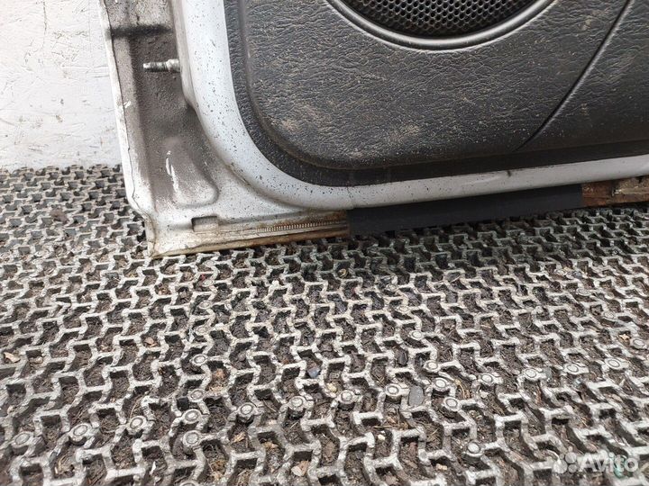 Дверь боковая Jeep Liberty, 2004