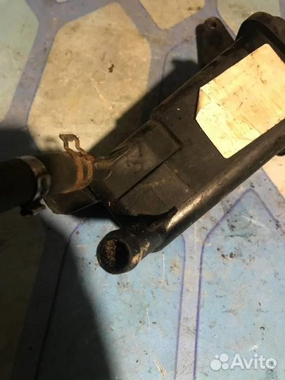 Бачок гидроусилителя руля 3B0422371