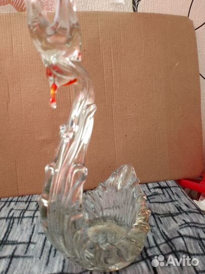 Статуэтка лебедь