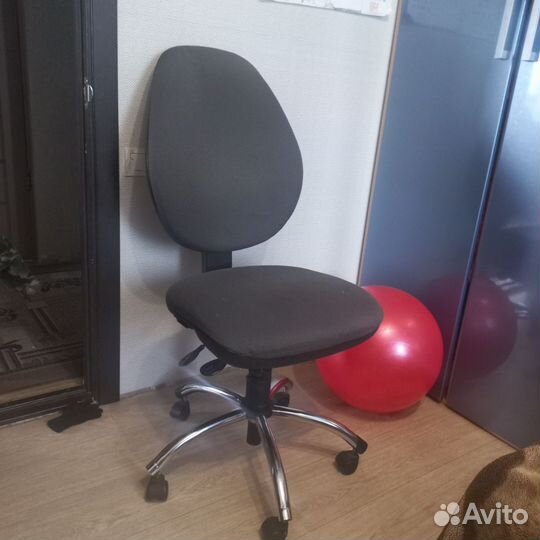 Компьютерный стул