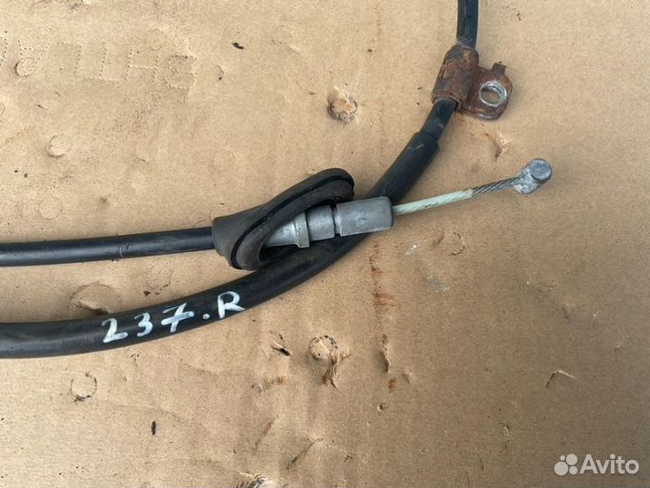 Трос ручника правый Acura Rdx TB4 J35Z2 2014