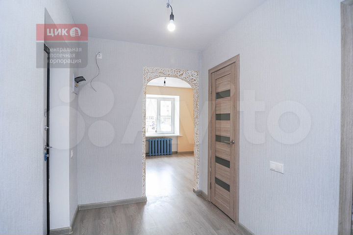 2-к. квартира, 54 м², 1/5 эт.