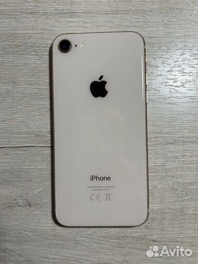 iPhone 8, 64 ГБ