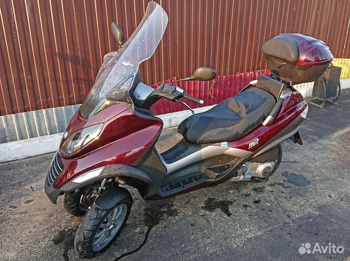 Piaggio MP3 в идеальном состоянии