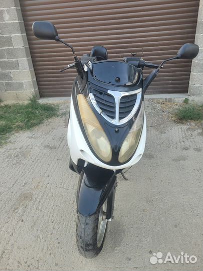 Макси-скутер 150куб