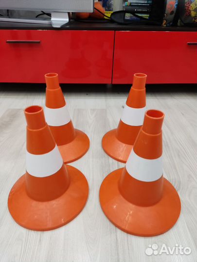 Конусы дорожные