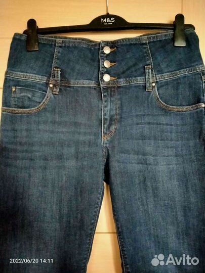 Джинсы женские