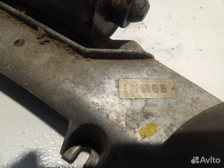 Трапеция стеклоочистителя Mercedes-Benz C-Класс