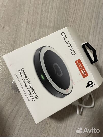 Беспроводное зарядное устройство Qumo