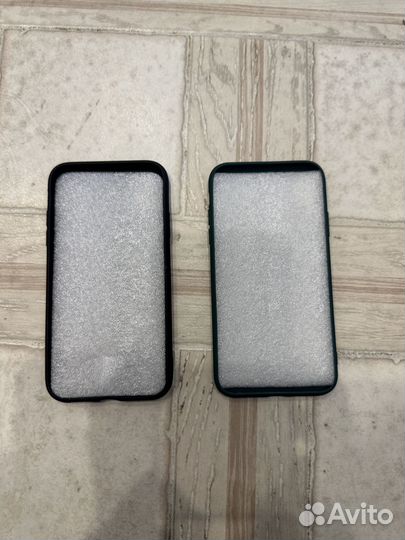 Два чехла на iPhone xr