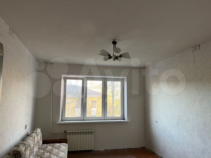 2-к. квартира, 55 м², 3/9 эт.