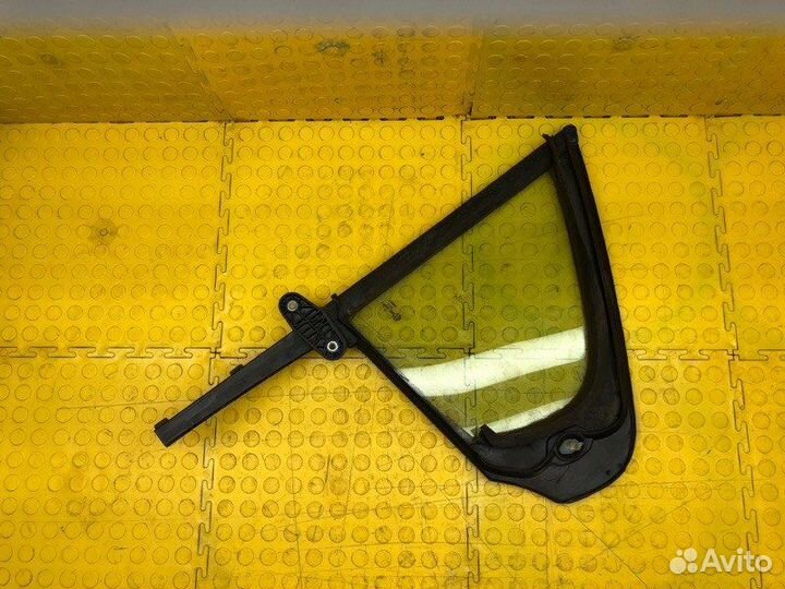 Стекло двери заднее правое Volkswagen Polo cwva