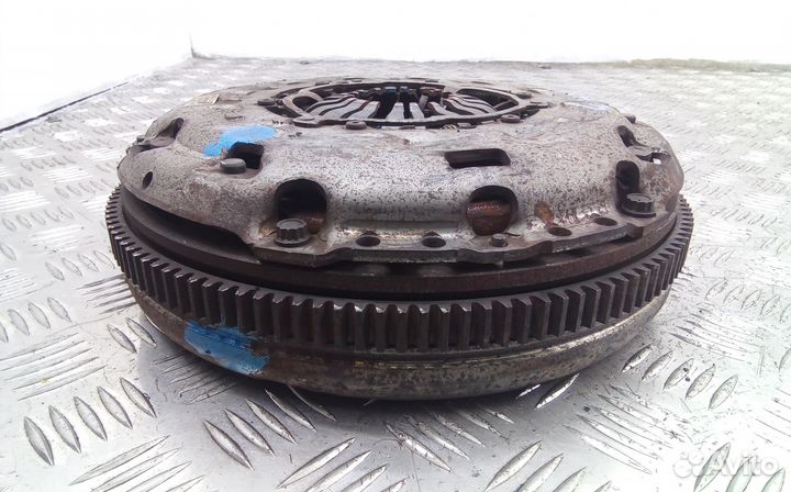 Маховик демпферный дизельный volkswagen passat B6