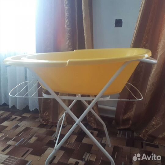 Подставка под ванну
