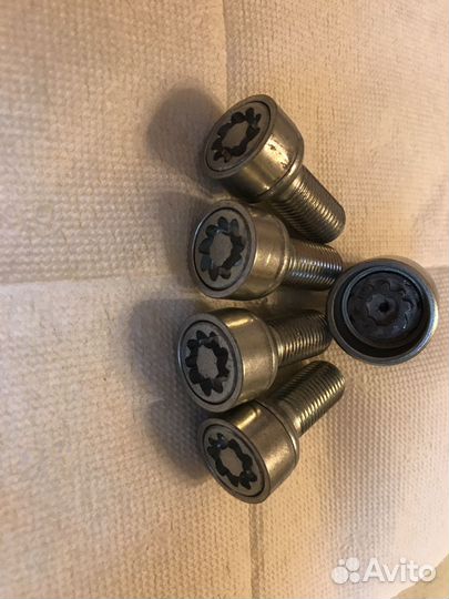 Секретные болты VAG; Skoda