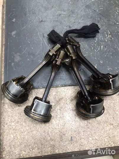 Поршень с шатуном двигателя 1.6 8v BSE