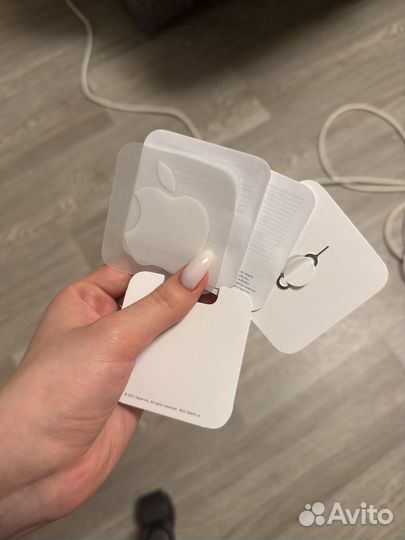 Коробка от iPhone 13