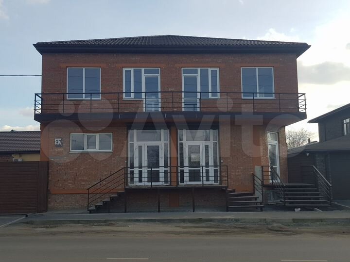 Здание, 200 м²