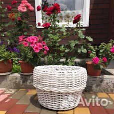 Кашпо из искусственного ротанга
