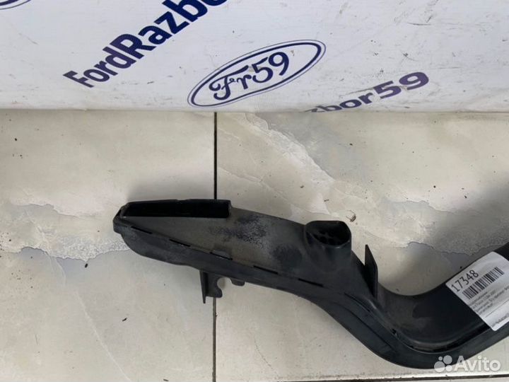 Воздухозаборник Ford Focus 2 CB4 2007