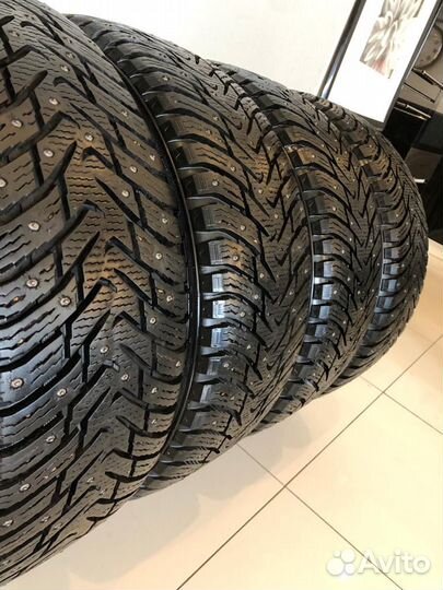 Nokian Tyres Hakkapeliitta 8 225/55 R17