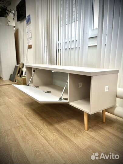 Тумба под телевизор