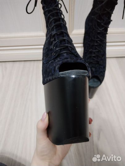 Стрипы ботильоны 38р Pride