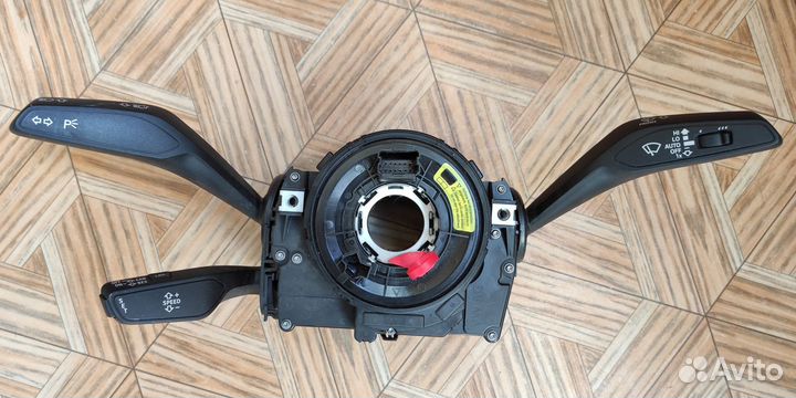 Подрулевой переключатель 