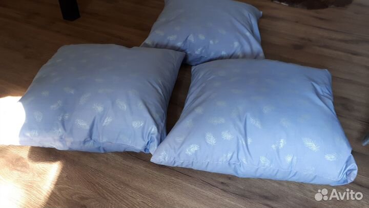 Подушка перьевая новая