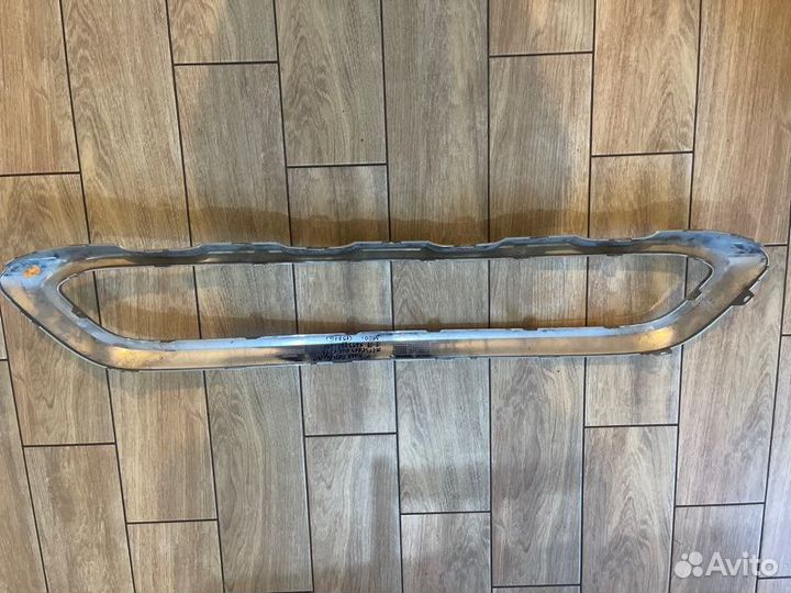 Накладка переднего бампера передняя Mercedes Benz