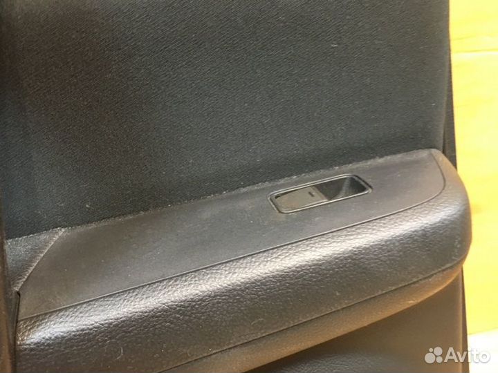 Обшивка двери лев. зад. mazda atenza