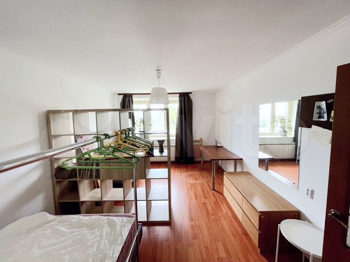 1-к. квартира, 43 м², 1/9 эт.