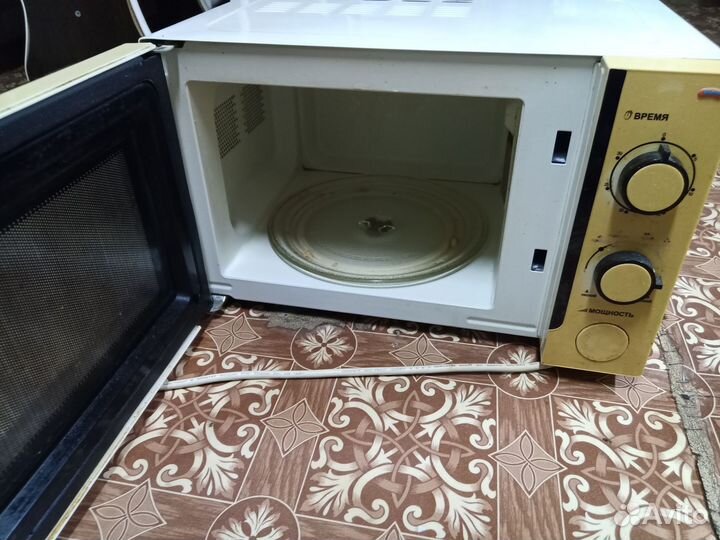 Продам микроволновую печь