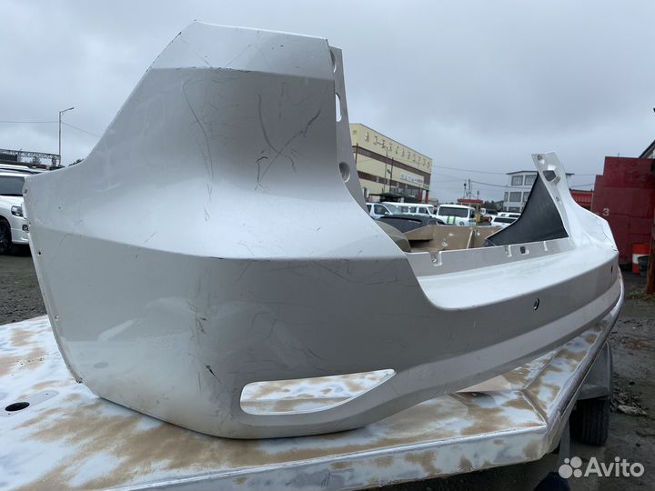 Задний бампер Toyota Fortuner